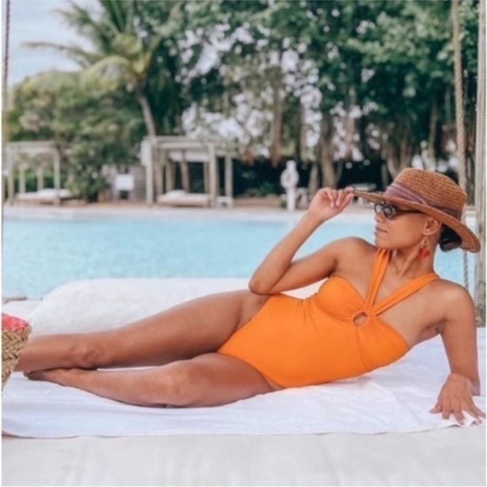 ZARA womenβs knotted swimsuit 2910 219